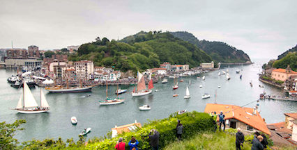 Zeilparade Pasaia Itsas Festibala Atyla Foto Luchtfoto Join Crew Deelnemen Vrijwilligers Maritiem Festival Engels 2022